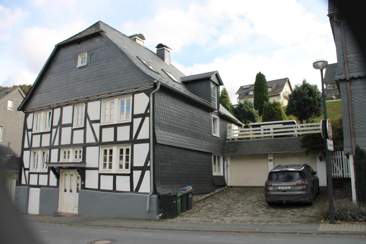 Ferienhaus Winterberg Fuer 12 Personen Sauna Garten Garage Hund Kültér fotó